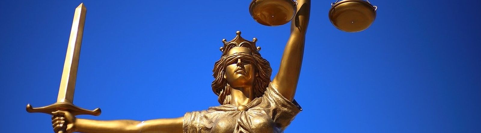 Deutschlands beste Anwälte 2021: Handelsblatt & Best Lawyers empfehlen Anwälte von Caemmerer Lenz